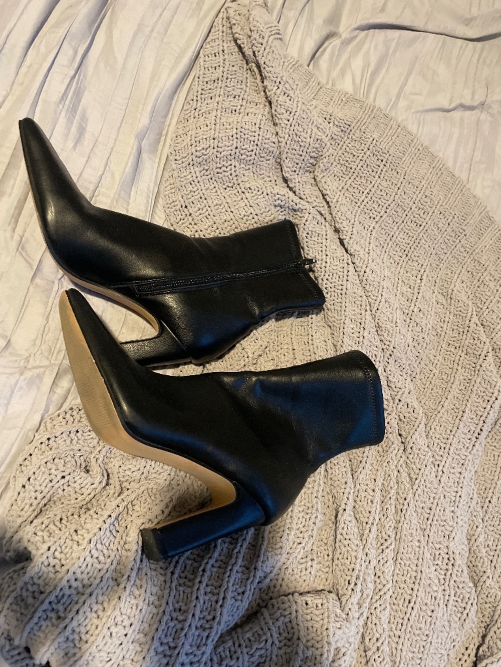 Black bootie